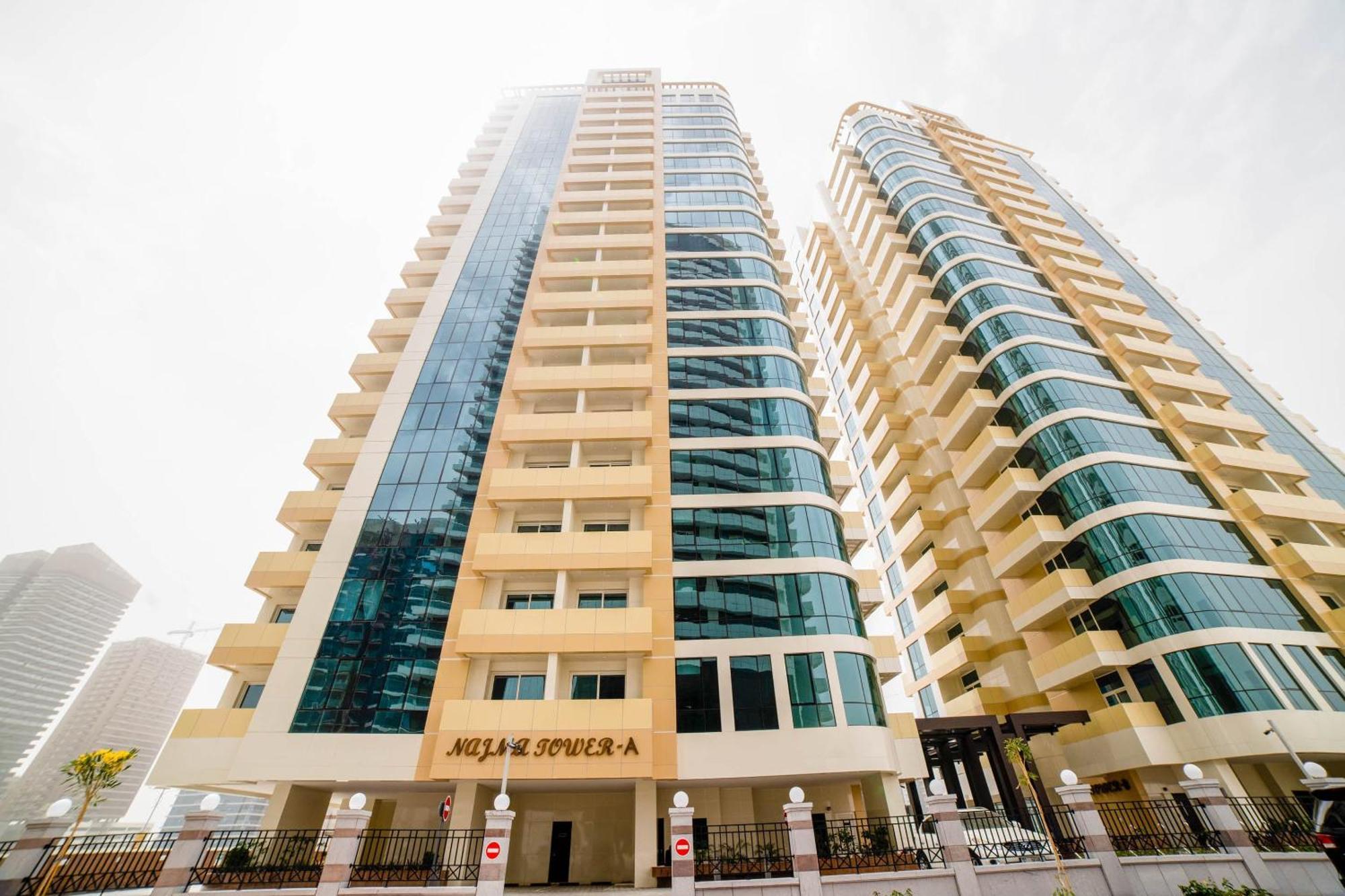 Oyo 589 Najma Tower, Two Bedrooms Apartments, Sports City Dubai Exterior photo