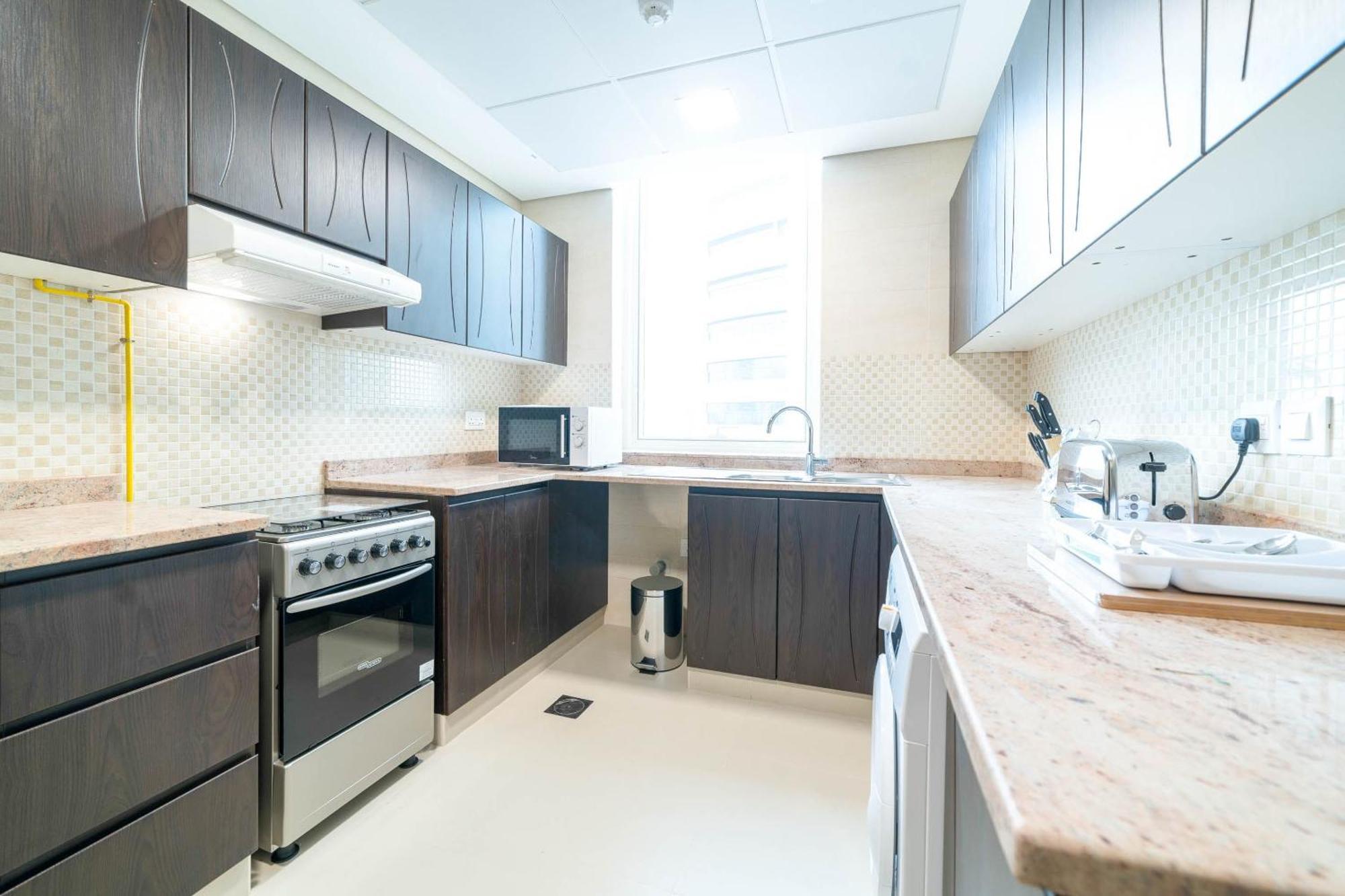 Oyo 589 Najma Tower, Two Bedrooms Apartments, Sports City Dubai Exterior photo